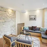 Luxury In The Heart Of St Germain A/C 3 Bedroom Outdoor