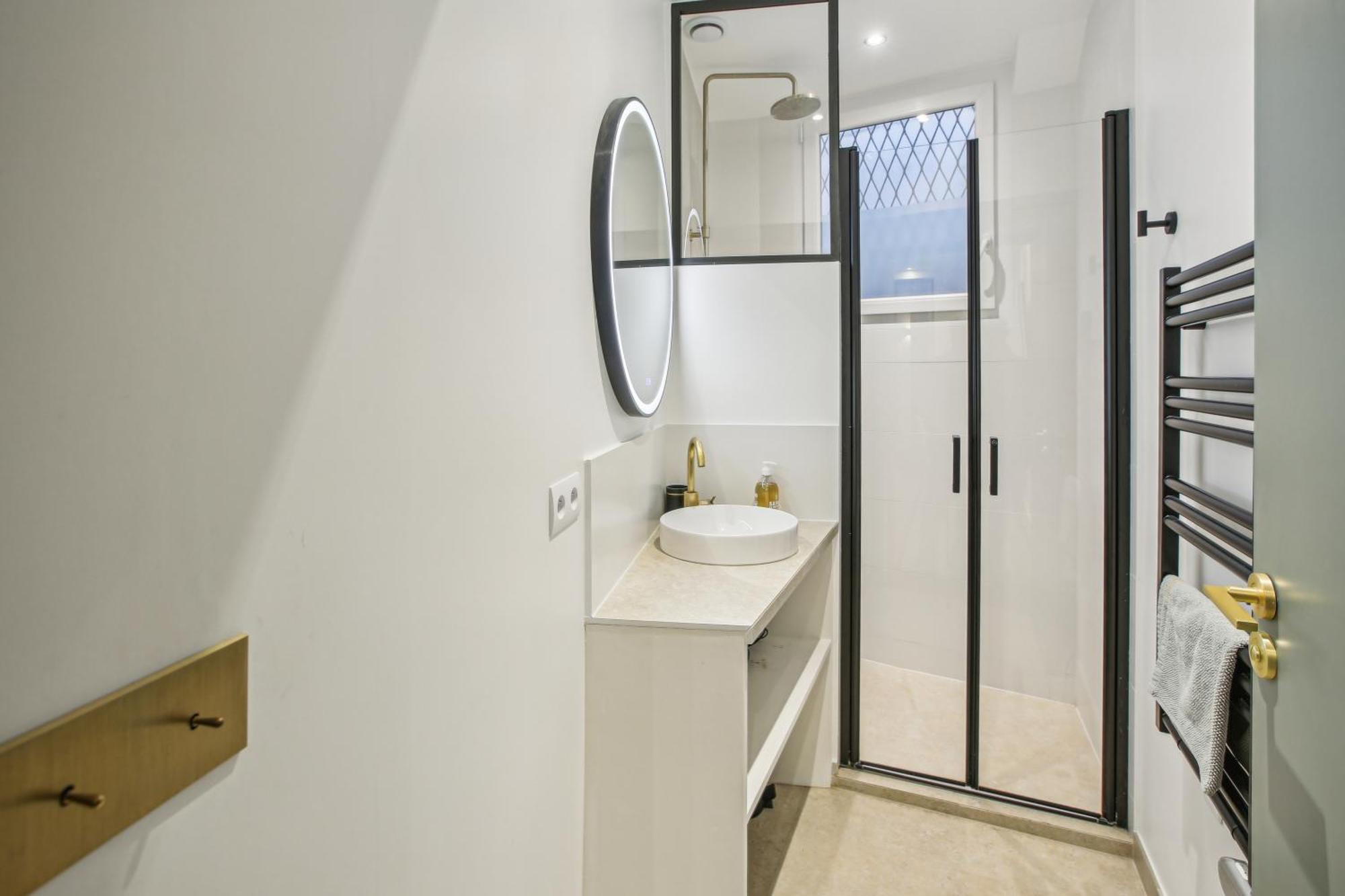 Luxury In The Heart Of St Germain A/c 3 Bedroom Outdoor * Parijs