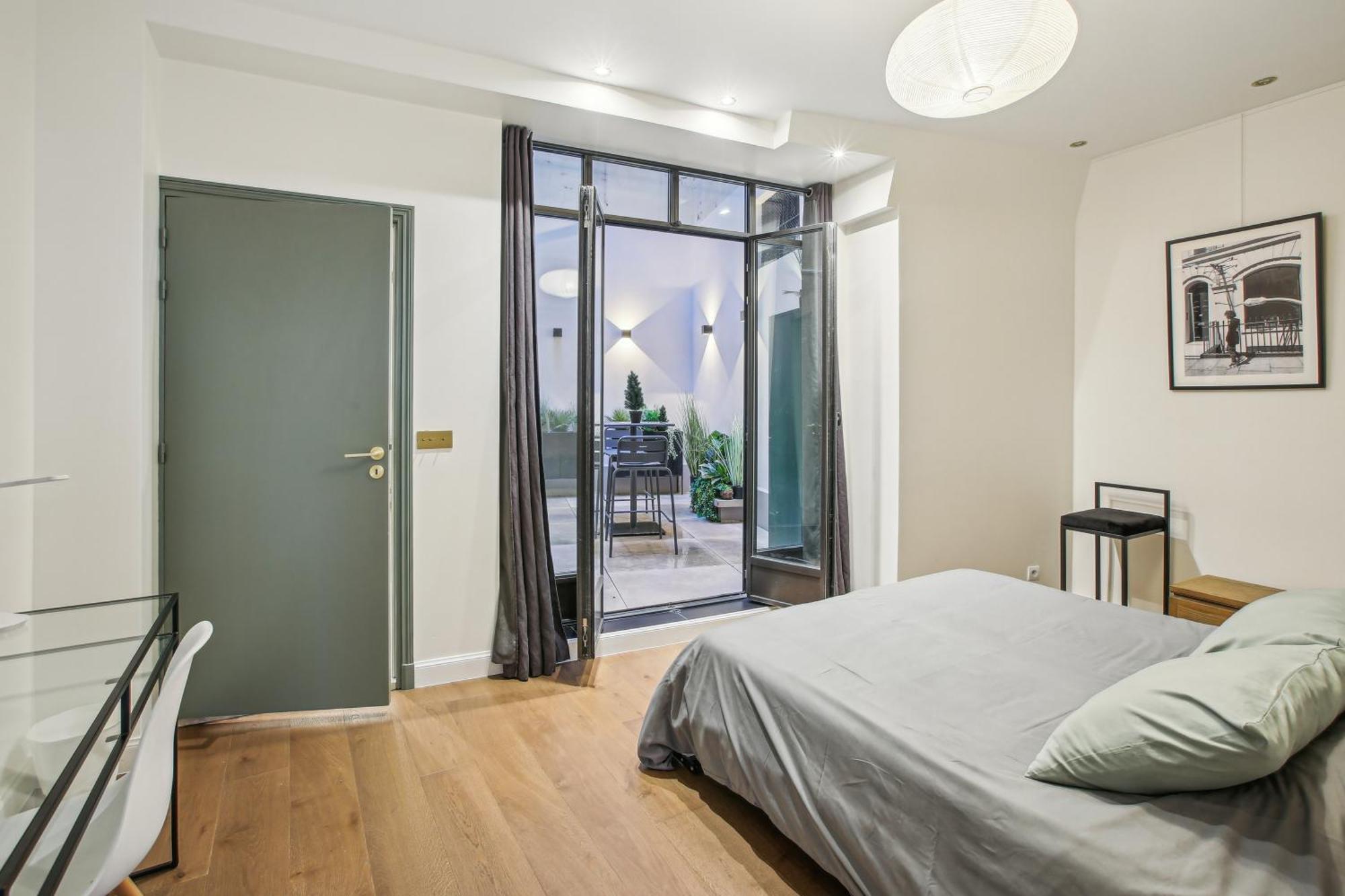 Luxury In The Heart Of St Germain A/c 3 Bedroom Outdoor Appartement Parijs